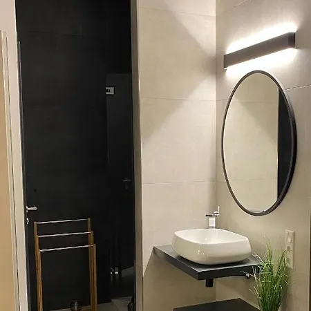 H-85 Level 2/4 Apartment