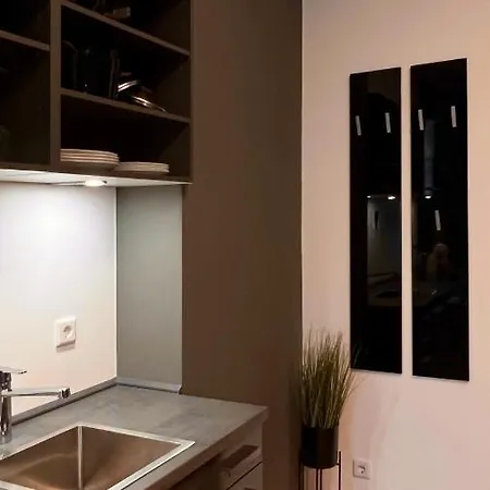 H-85 Level 2/4 Apartment *