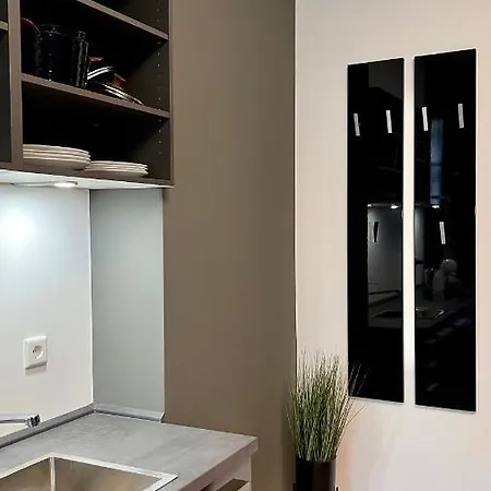 H-85 Level 2/4 Apartment